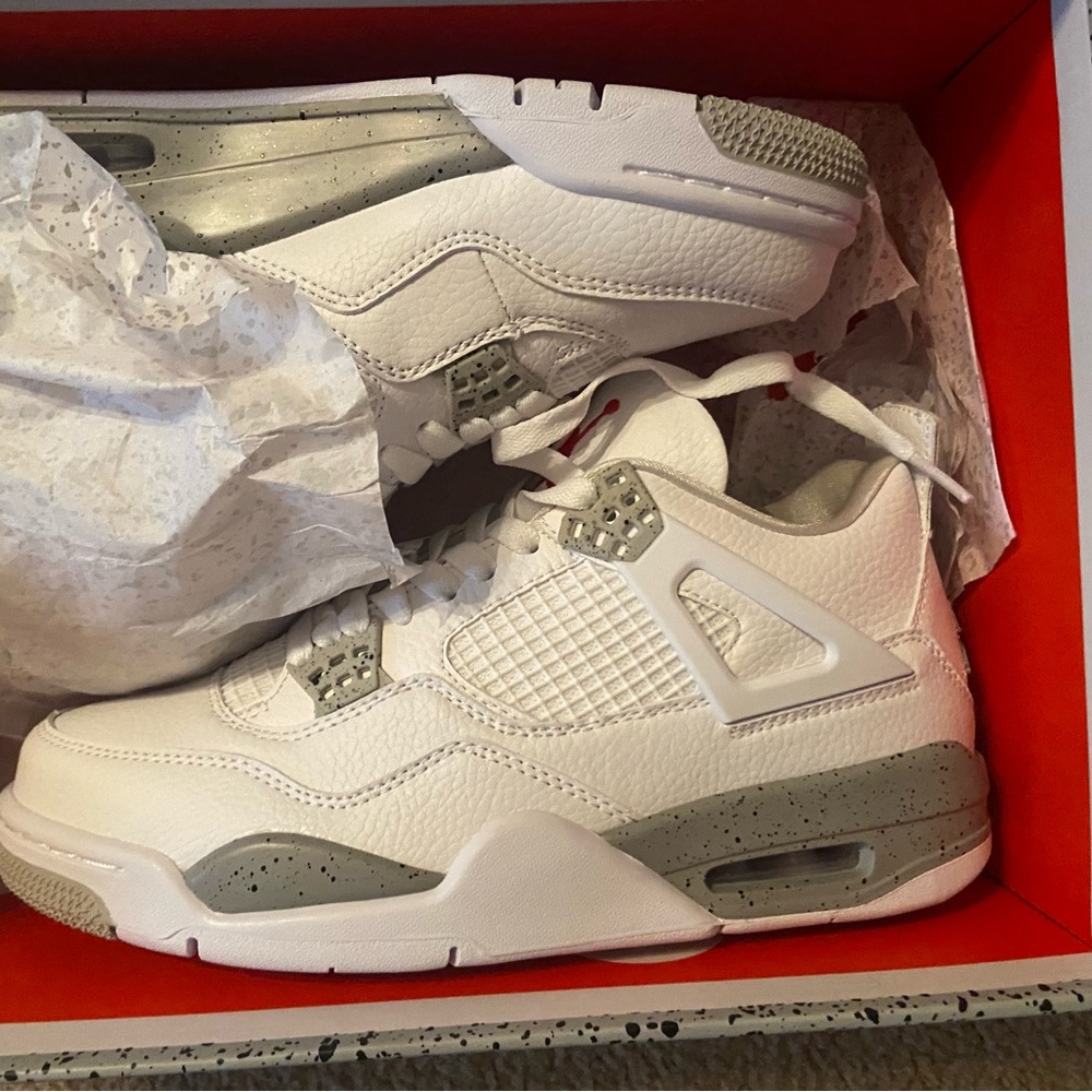 White Oreo size 9
